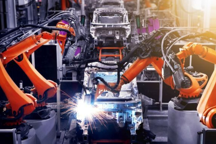 Elemzők: márciusban meglepően megélénkült az ipari termelés
