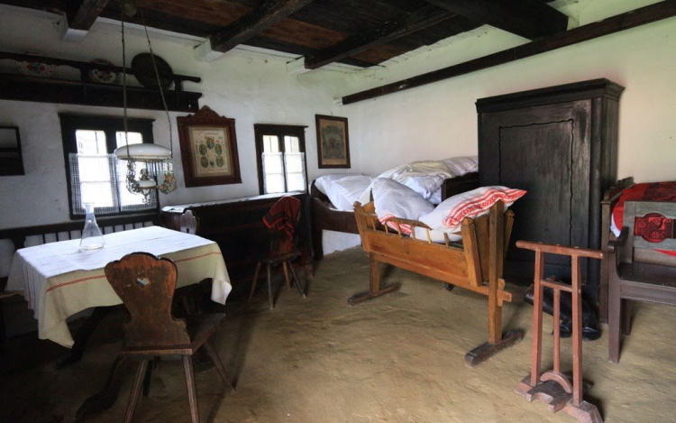 Pajtalátogatásokkal és fényinstallációkkal mutatják be a csűrök és pajták világát az Őrségben